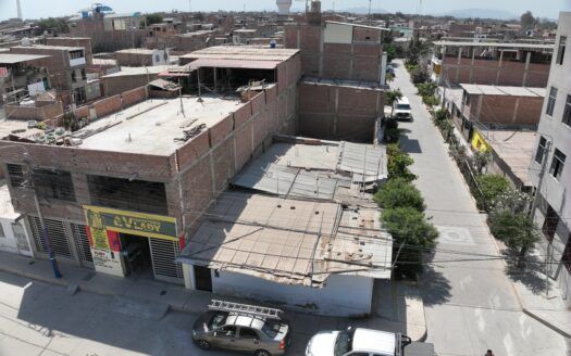 š” Ā”OPORTUNIDAD DE INVERSIĆN! TERRENO EN ESQUINA EN FERREĆAFE